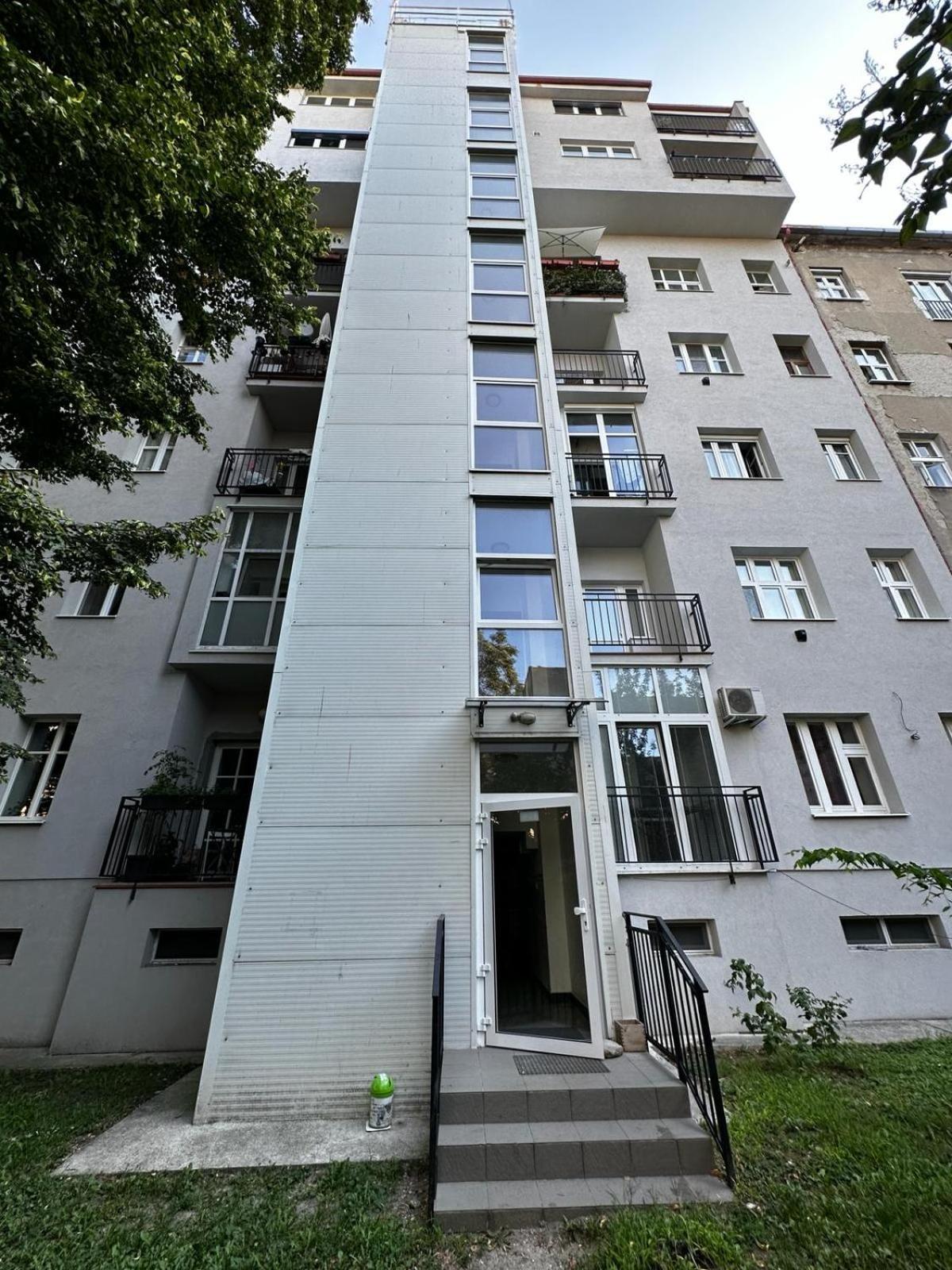 Apartamento Urban Zenhouse No.2 - Breakfast Included Bratislava Exterior foto