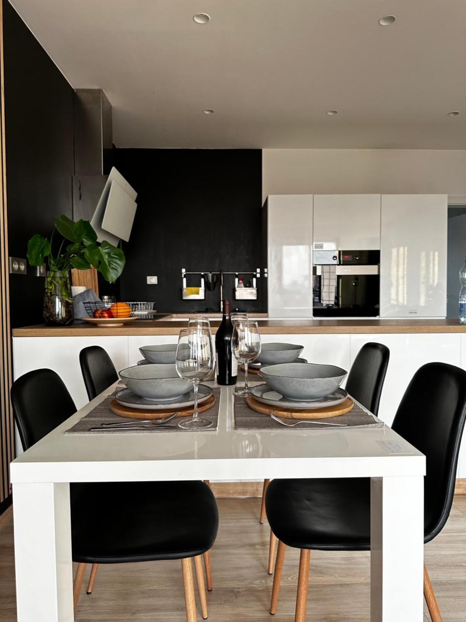Apartamento Urban Zenhouse No.2 - Breakfast Included Bratislava Exterior foto