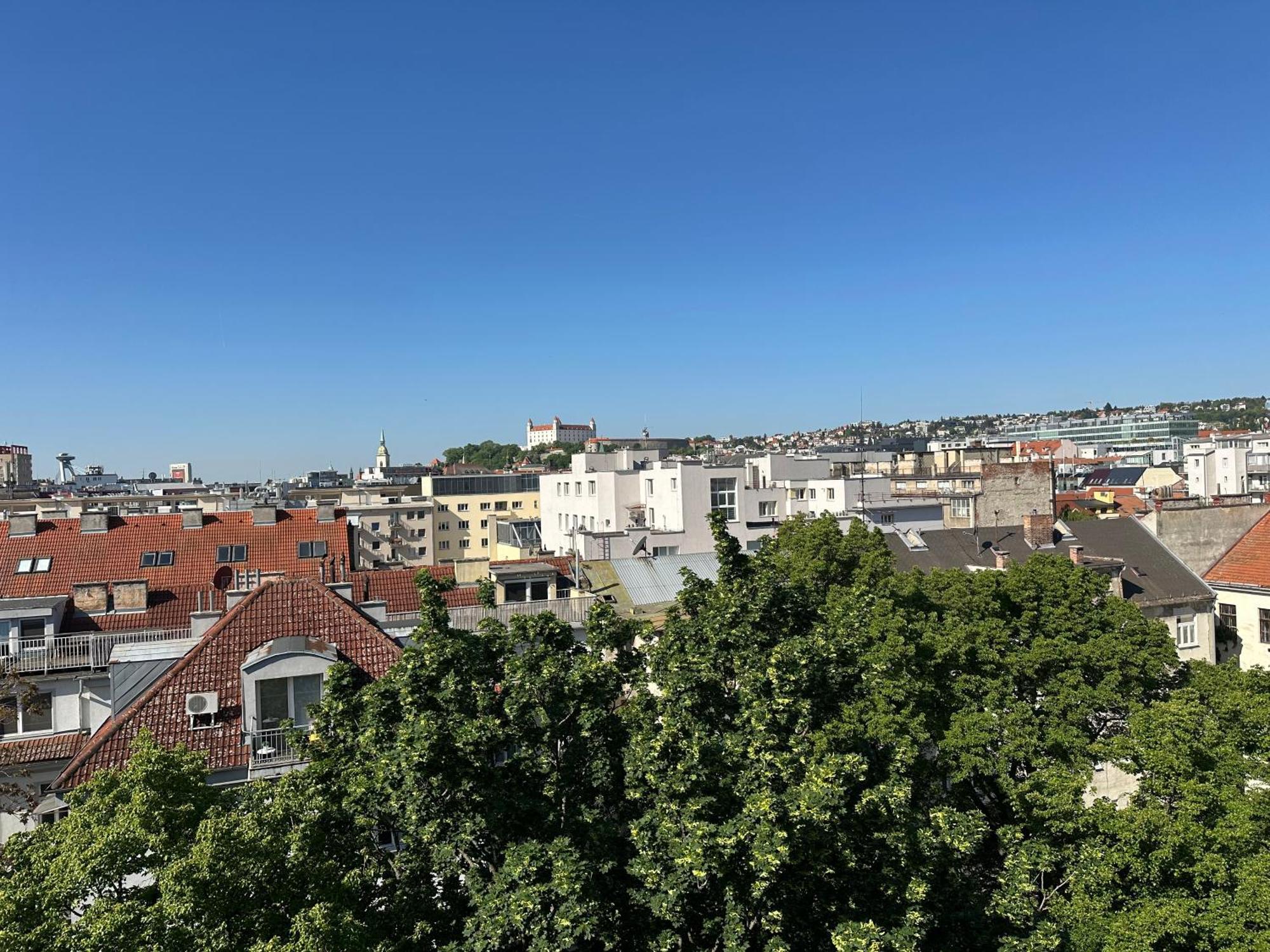 Apartamento Urban Zenhouse No.2 - Breakfast Included Bratislava Exterior foto